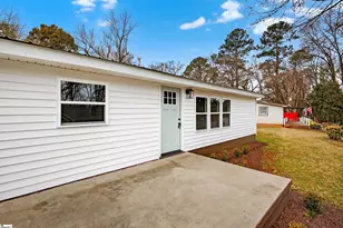 414 Hillside Dr, Anderson, SC 29625 - Photo 2