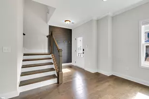 31 Peckham St, Greenville, SC 29607 - Photo 2