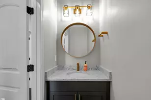 31 Peckham St, Greenville, SC 29607 - Photo 12