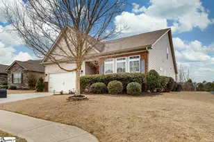 422 Bucklebury Rd, Greer, SC 29651 - Photo 2