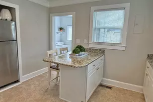 117 Hillcrest Cir, Greenville, SC 29609 - Photo 6