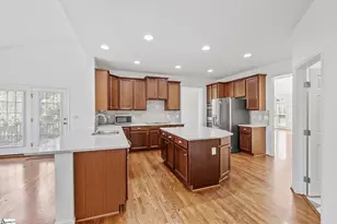 109 Guilford Dr, Easley, SC 29642 - Photo 10