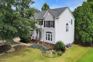 109 Guilford Dr, Easley, SC 29642 - Photo 2