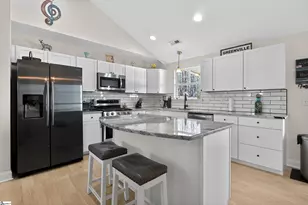 319 Sunnydale Dr, Taylors, SC 29687 - Photo 8