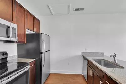 233 N Main Street #Unit 301, Greenville, SC 29601 - Photo 2