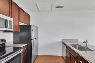 233 N Main St, Greenville, SC 29601 - Photo 2