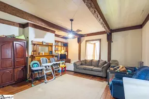 419 Academy St, Laurens, SC 29360 - Photo 4