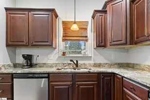 102 S Hamlet Ct, Moore, SC 29369 - Photo 8