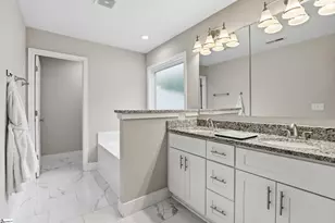 226 Oakbrook Ln, Gaffney, SC 29341 - Photo 10