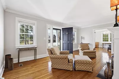 304 E 2nd Avenue, Easley, SC 29640 - Photo 8