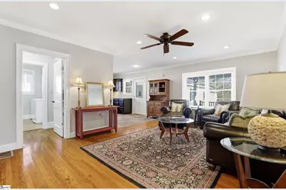 304 E 2nd Avenue, Easley, SC 29640 - Photo 10