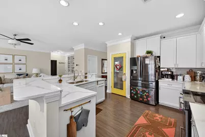 301 Cypress Hill Court, Simpsonville, SC 29681 - Photo 8