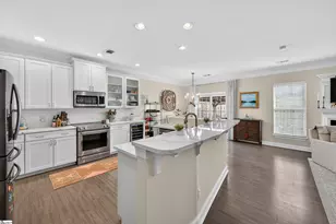 301 Cypress Hill Ct, Simpsonville, SC 29681 - Photo 6