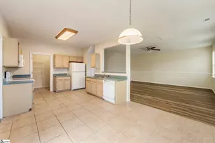 343 Annabel Dr, Boiling Springs, SC 29316 - Photo 4