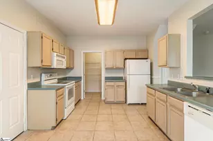 343 Annabel Dr, Boiling Springs, SC 29316 - Photo 8