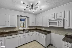 124 Nottingham Ln, Easley, SC 29640 - Photo 10