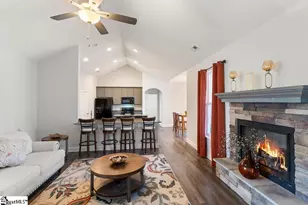 615 Forden Dr, Wellford, SC 29385 - Photo 8