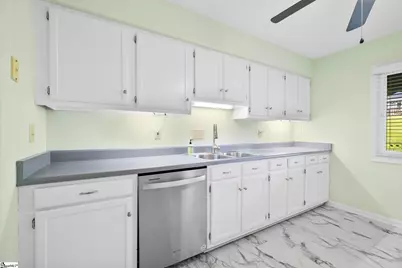 2 Hillview Drive, Greenville, SC 29615 - Photo 8