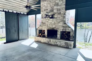 134 Carlton St, Greenwood, SC 29649 - Photo 14