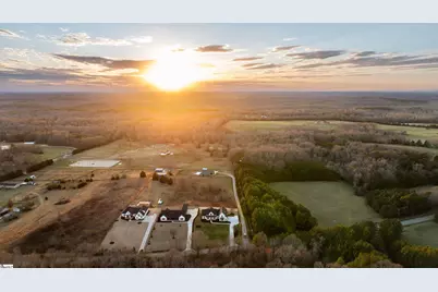 3364 Fairview Road, Fountain Inn, SC 29644 - Photo 4