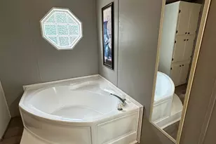 207 Elijah Simmons Rd, Woodruff, SC 29388 - Photo 16