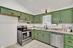 107 Bentbrush Dr, Simpsonville, SC 29680 - Photo 10