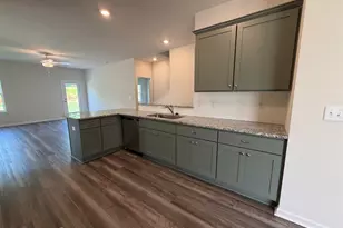 12196 Lansbury Dr, Inman, SC 29349 - Photo 8