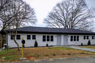 226 Holder St, Pickens, SC 29671 - Photo 4