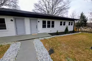 226 Holder St, Pickens, SC 29671 - Photo 2