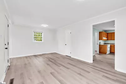 5 Bagwell Avenue, Greenville, SC 29611 - Photo 6