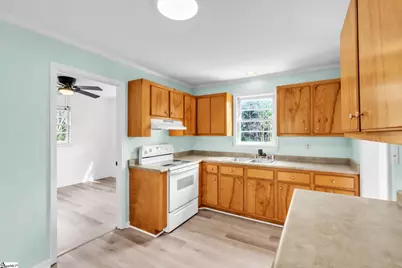 5 Bagwell Avenue, Greenville, SC 29611 - Photo 8