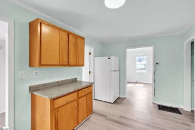 5 Bagwell Avenue, Greenville, SC 29611 - Photo 6