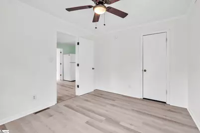 5 Bagwell Avenue, Greenville, SC 29611 - Photo 14