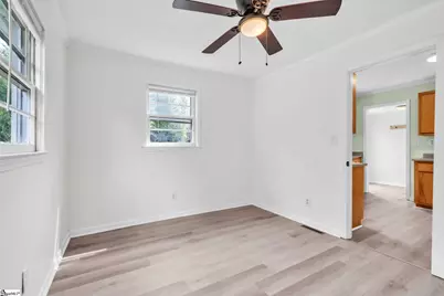 5 Bagwell Avenue, Greenville, SC 29611 - Photo 12