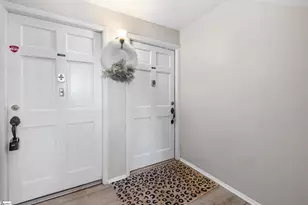 925 Cleveland St, Greenville, SC 29601 - Photo 2