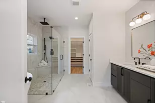 13 Stall St, Greenville, SC 29609 - Photo 10