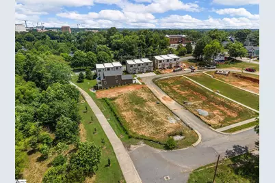 201 Butterfly Creek Alley, Spartanburg, SC 29319 - Photo 30
