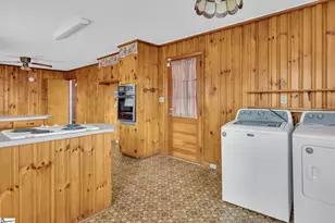 8819 White Horse Rd, Greenville, SC 29617 - Photo 16