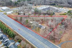 8819 White Horse Rd, Greenville, SC 29617 - Photo 2