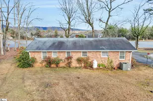 8819 White Horse Rd, Greenville, SC 29617 - Photo 32