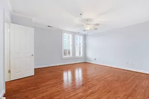 400 N Main St, Greenville, SC 29601 - Photo 14