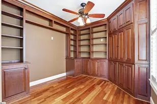 400 N Main St, Greenville, SC 29601 - Photo 12