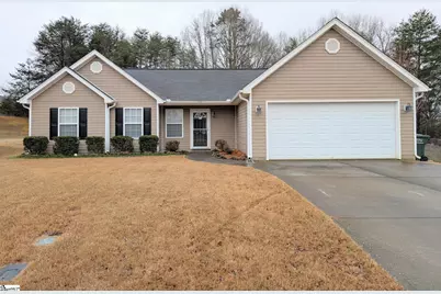 7 Calalla Court, Taylors, SC 29687 - Photo 1