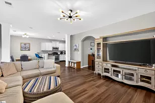 405 Gibby Ln, Simpsonville, SC 29681 - Photo 4