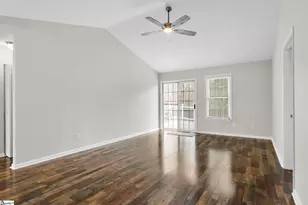 7 Lawrence Ward Ct, Fountain Inn, SC 29644 - Photo 6