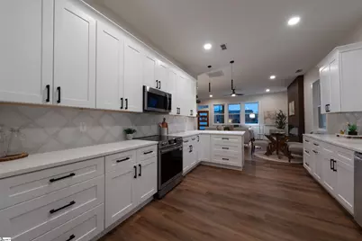 28 6th Street, Greenville, SC 29611 - Photo 12