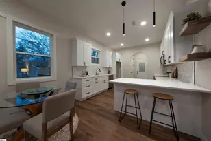 28 6th St, Greenville, SC 29611 - Photo 16