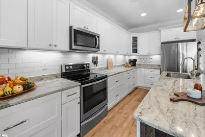 171 S Oak Pointe Drive, Seneca, SC 29678 - Photo 4