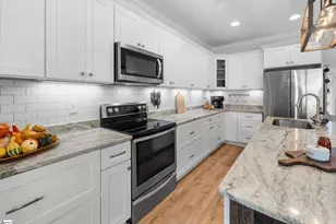 171 S Oak Pointe Dr, Seneca, SC 29678 - Photo 4