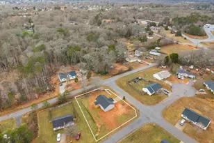 2 Labonte Dr, Piedmont, SC 29673 - Photo 34
